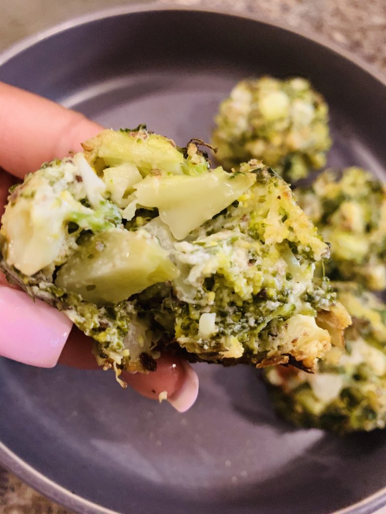 baked broccoli cheddar bites