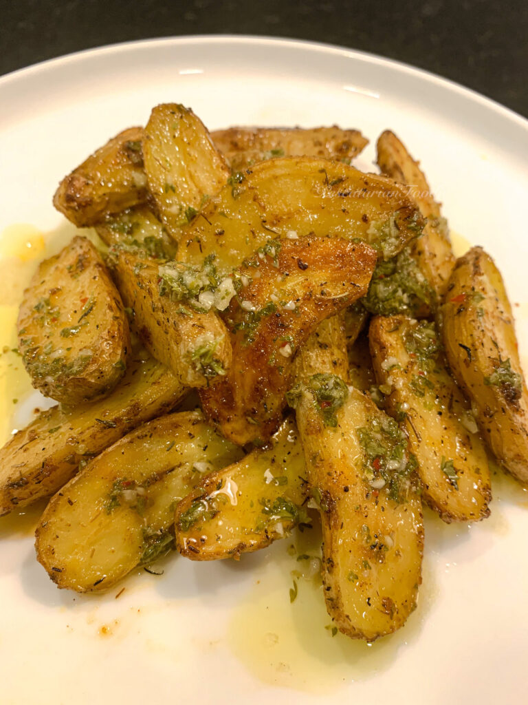 Potato with chimichurri 